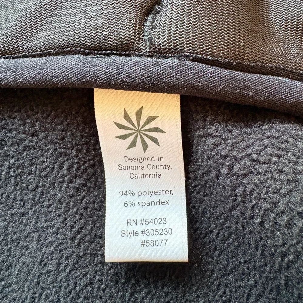 Athleta Black vest- women’s XL - Picture 10 of 15